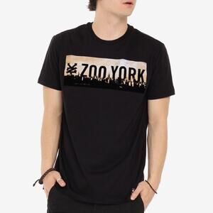 Zoo York Black Distressed Graphic T-shirt size Medium